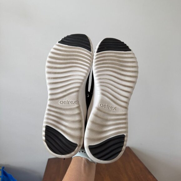 Aetrex Carly Knit Athletic Sneaker - Picture 8 of 9